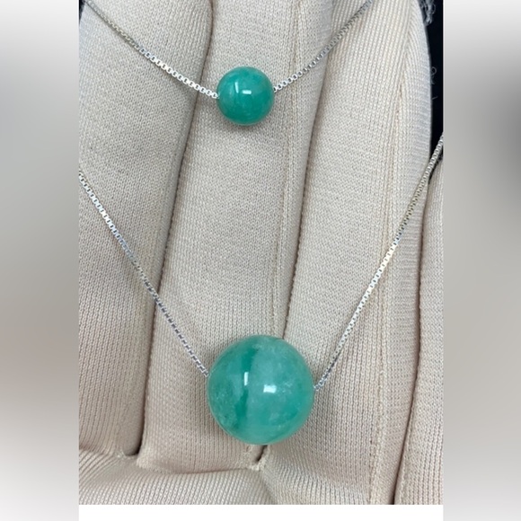 Real Emerald Necklaces - Picture 2 of 4